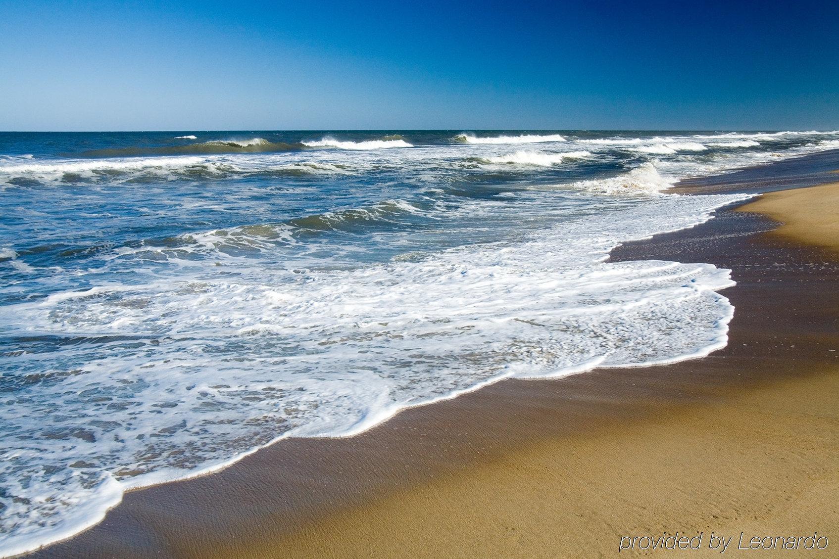 Holiday Inn Express Hotel & Suites Virginia Beach Oceanfront, An Ihg Hotel Exterior foto